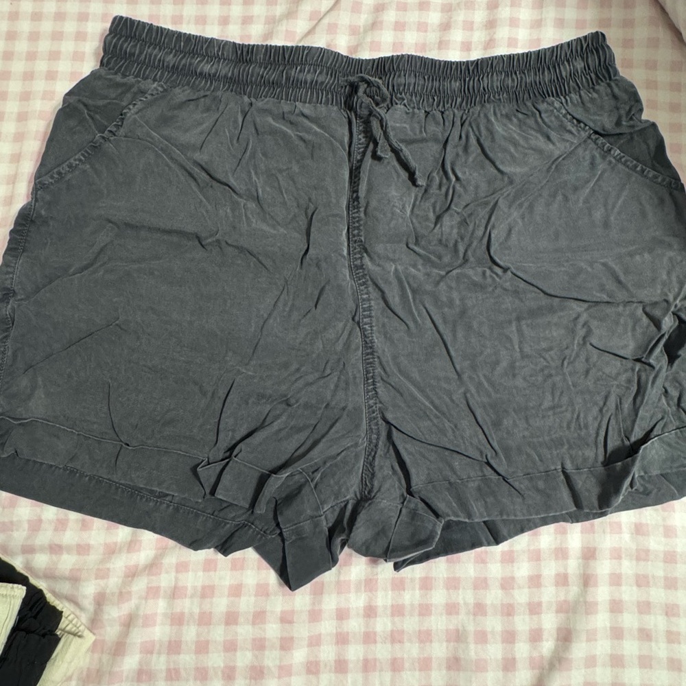 Universal Thread Black Elastic Waist Athletic Lounge Shorts